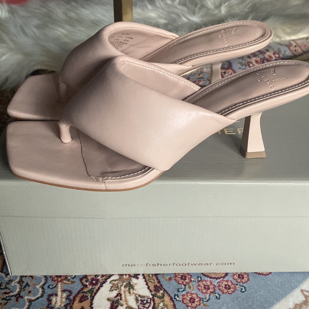 NIB soft genuine leather. Nude, size 7